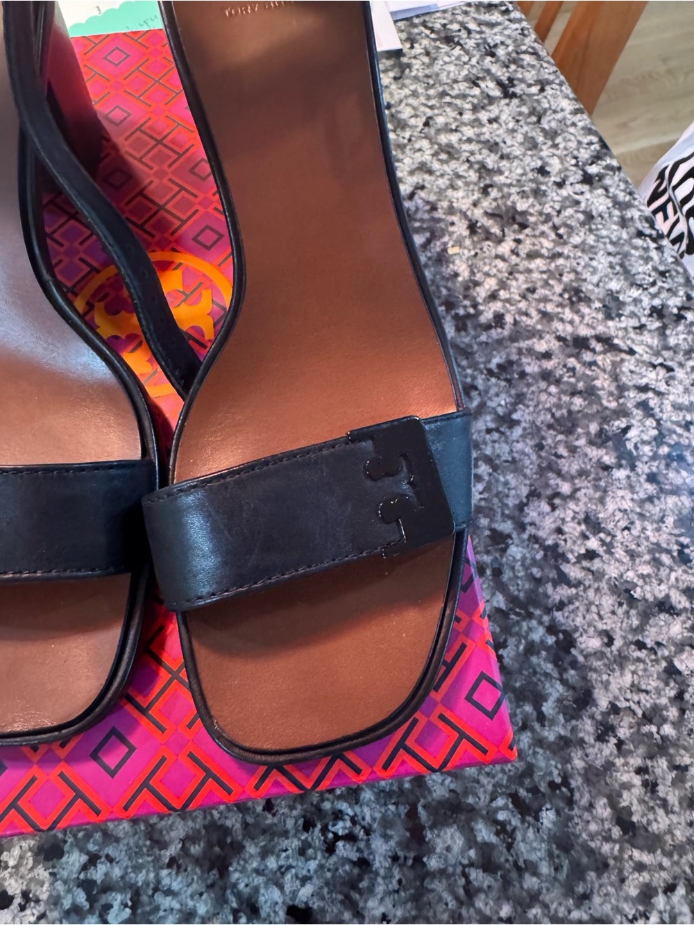 Tory Burch Gabrielle black Leather Ankle-Strap Sandals size 8 1/2 - Picture 2 of 8